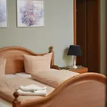 Waldhotel Einstein 3* Кирххундем