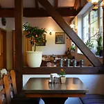 Отель Waldhotel Einstein Кирххундем